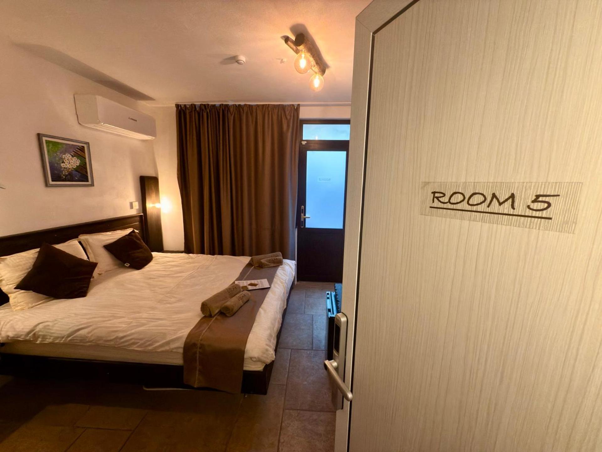 Arthotel Oscar II Sozopol Bagian luar foto